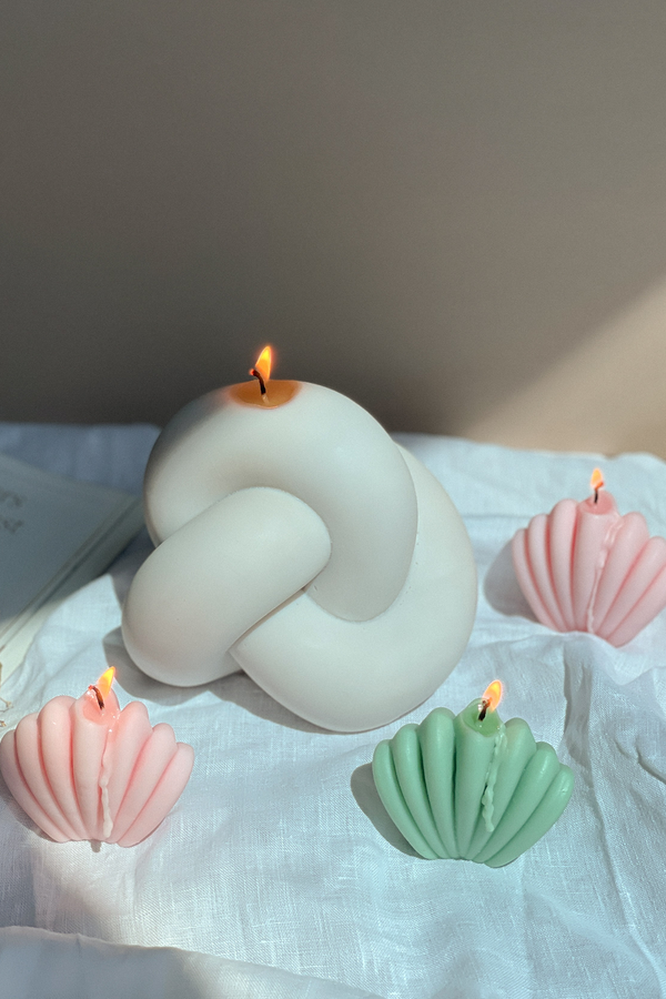 Decorative Knot Candle