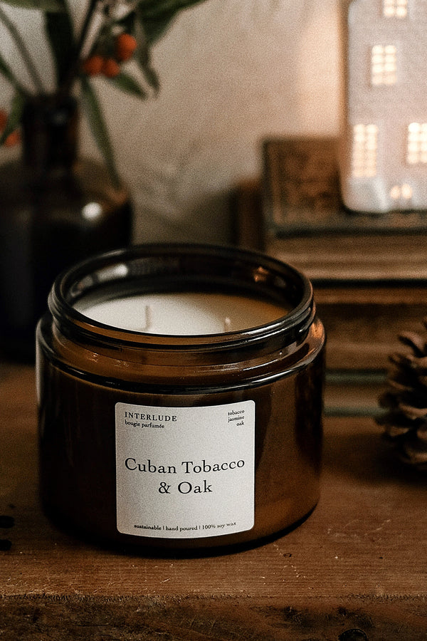 Cuban Tobacco & Oak Scented Candle