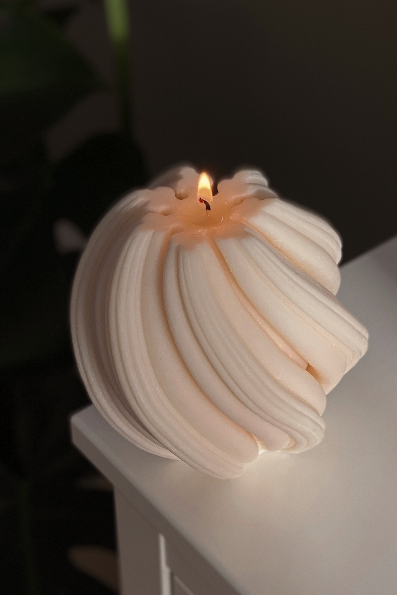 Swirl Scented Candle